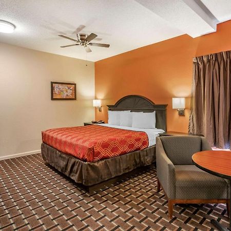 Econo Lodge Inn & Suites Granite City Extérieur photo