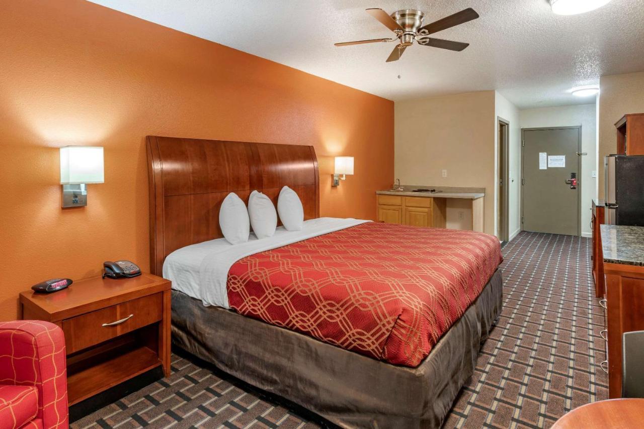 Econo Lodge Inn & Suites Granite City Extérieur photo