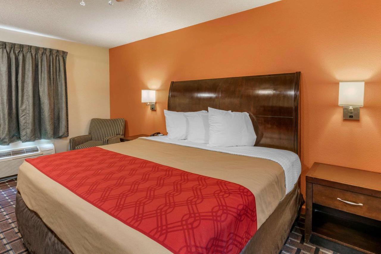 Econo Lodge Inn & Suites Granite City Extérieur photo