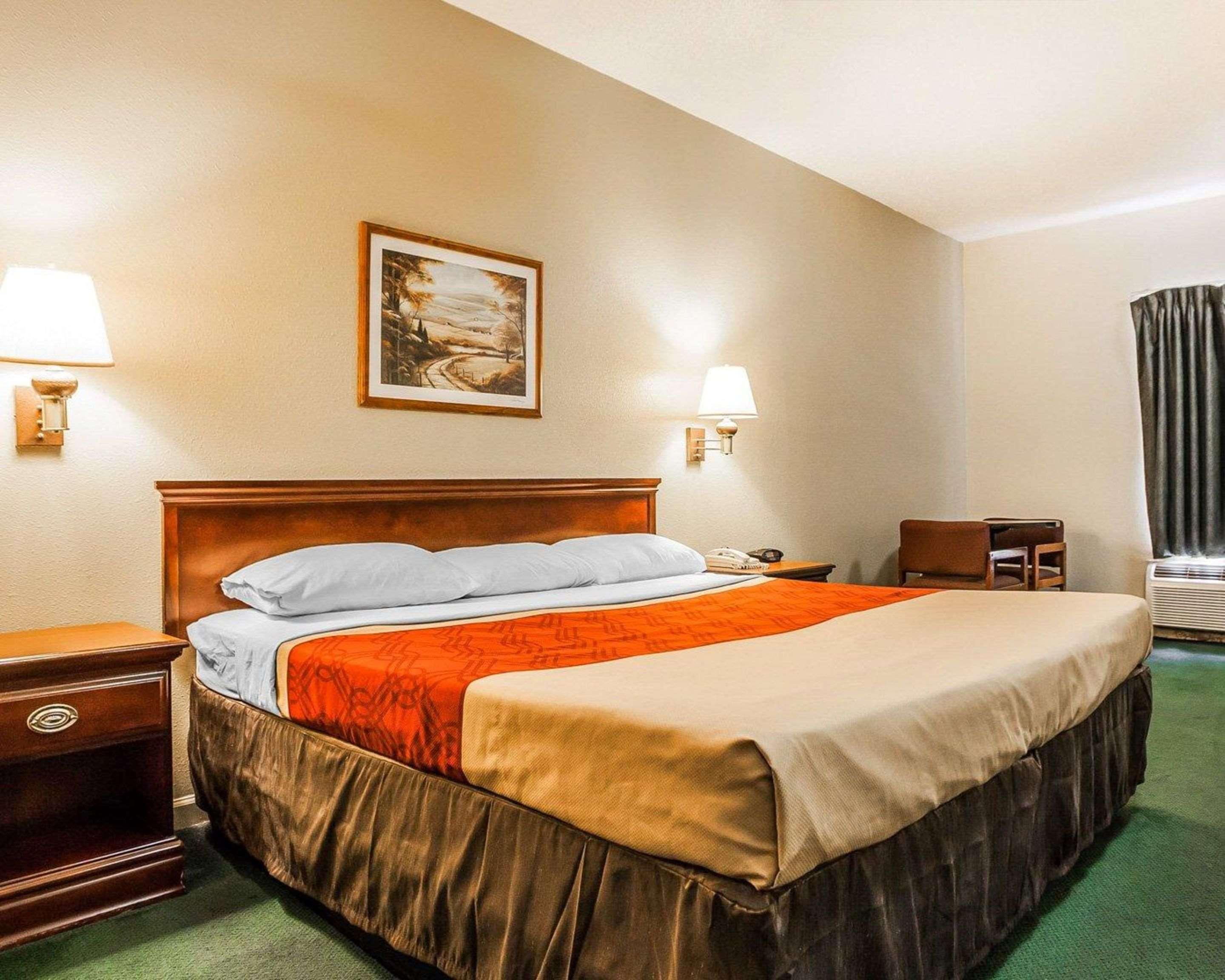 Econo Lodge Inn & Suites Granite City Extérieur photo