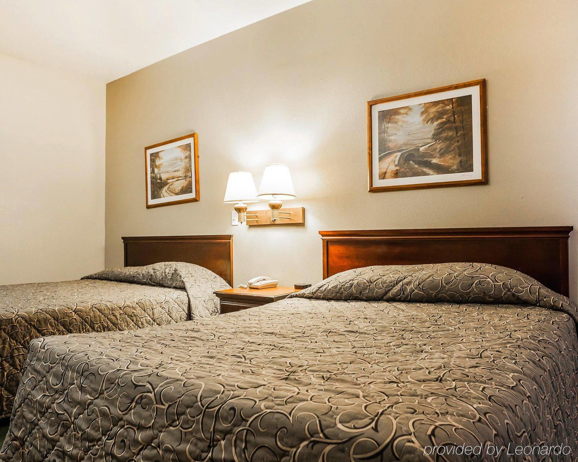 Econo Lodge Inn & Suites Granite City Extérieur photo